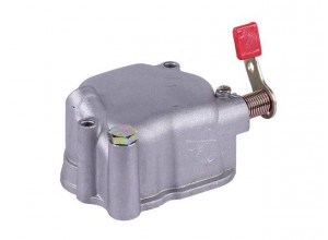 Крышка клапанов (под 2 болта) - на двигатель 178F