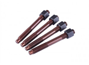 Шпилька крепления головки с гайкой (комплект) - на двигатель R190