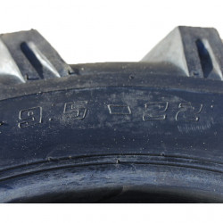 Покрышка с камерой 9.50-22"