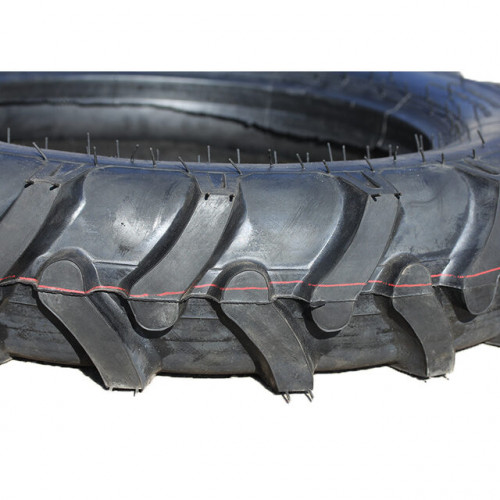 Покрышка с камерой 7.50-20"