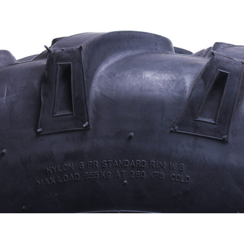 Покрышка с камерой 9.50-20"