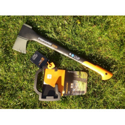 Сокира Fiskars X15