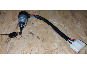 Замок зажигания для тракторов Скаут