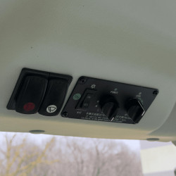 Трактор СКАУТ TB-904С с кондиционером БУ – 2024 год – 171 моточасов