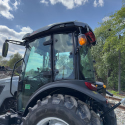Трактор Fotrak LGF 904 з кондиціонером