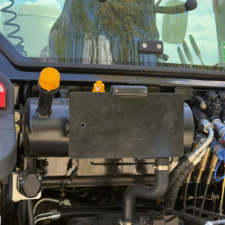 Трактор Fotrak LGF 904 з кондиціонером