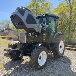 Трактор Fotrak LGF 904 з кондиціонером