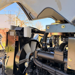 Трактор Fotrak LGF 904 з кондиціонером