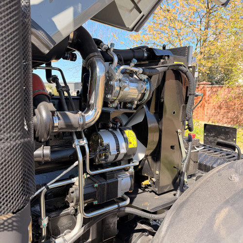 Трактор Fotrak LGF 904 з кондиціонером