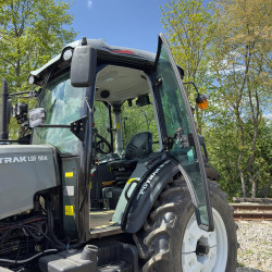 Трактор Fotrak LGF 904 з кондиціонером