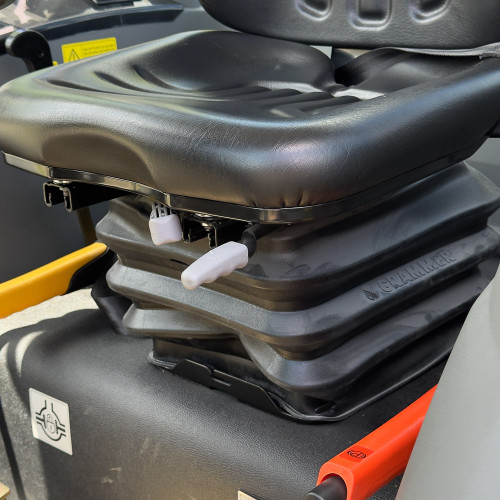 Трактор Fotrak LGF 904 з кондиціонером