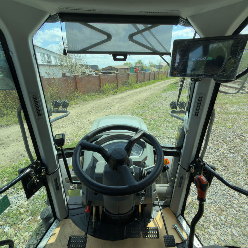 Трактор Fotrak LGF 904 з кондиціонером