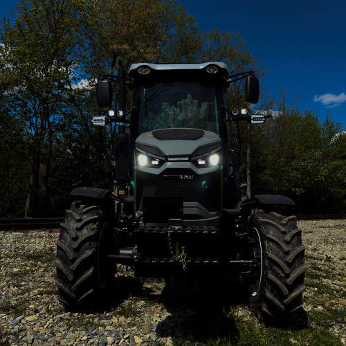 Трактор Fotrak LGF 904 з кондиціонером