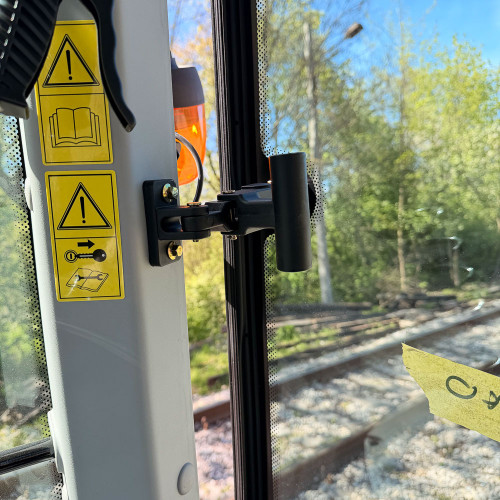 Трактор Fotrak LGF 904 з кондиціонером