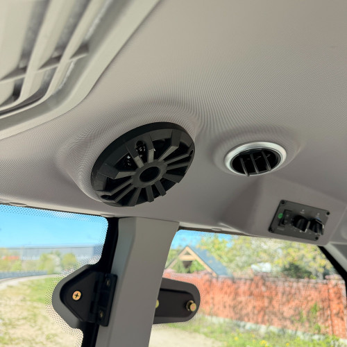 Трактор Fotrak LGF 904 з кондиціонером