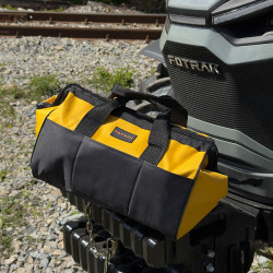 Трактор Fotrak LGF 904 з кондиціонером