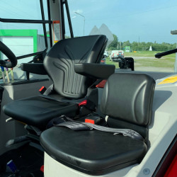 Трактор YTO LX 1304-A з кондиціонером