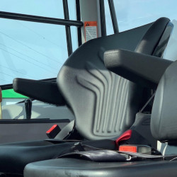 Трактор YTO LX 1304-A з кондиціонером