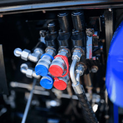 Мінітрактор Файтер Т-404СRD з кабіною