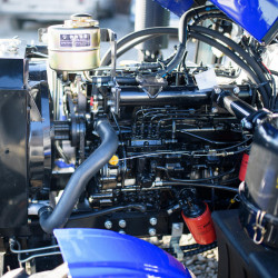 Мінітрактор Файтер Т-404СRD з кабіною