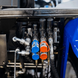 Мінітрактор Файтер Т-404СRD з кабіною