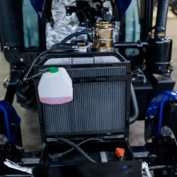 Мінітрактор Файтер Т-404СRD з кабіною