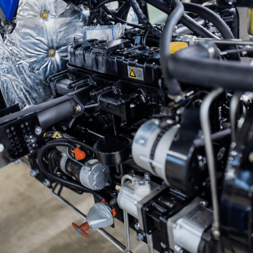 Минитрактор Файтер Т-404СRD с кабиной