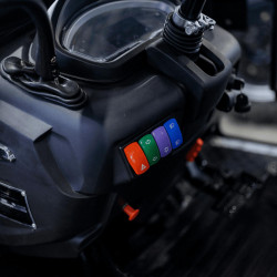 Мінітрактор Файтер Т-404СRD з кабіною