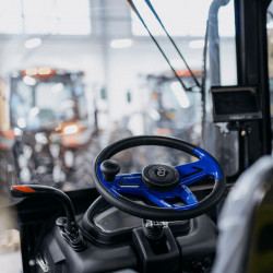 Мінітрактор Файтер Т-404СRD з кабіною