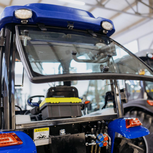 Минитрактор Файтер Т-404СRD с кабиной