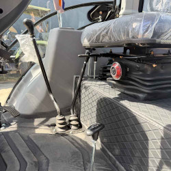 Мінітрактор Файтер Т-404СRD з кабіною