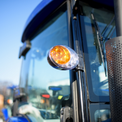 Мінітрактор Файтер Т-504СRD з кабіною