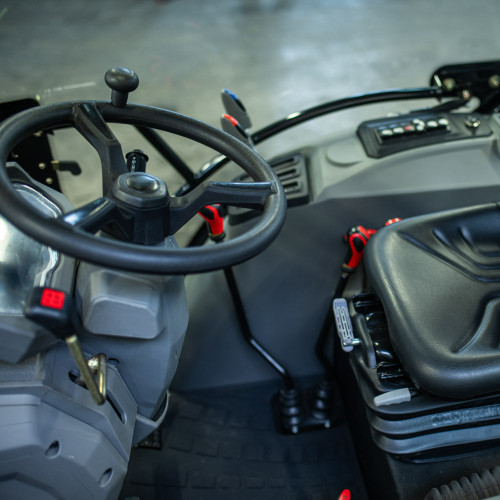 Мінітрактор СКАУТ ТЕ-504С RED з кондиціонером 