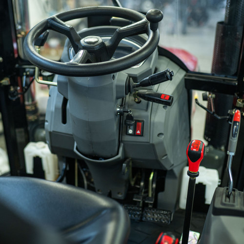 Мінітрактор СКАУТ ТЕ-504С RED з кондиціонером 