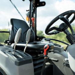 Мінітрактор СКАУТ ТЕ-504С RED з кондиціонером