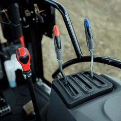 Мінітрактор СКАУТ ТЕ-504С RED з кондиціонером