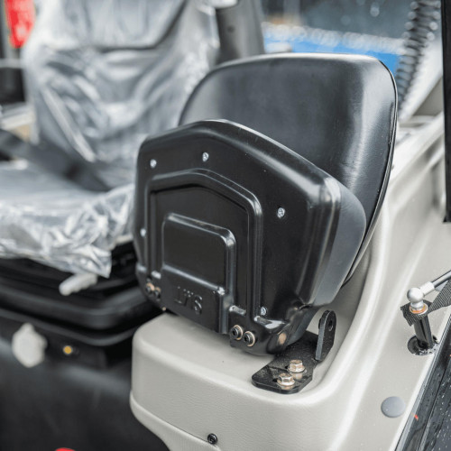 Трактор СКАУТ TD-1104C з кондиціонером