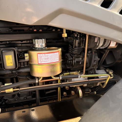 Трактор СКАУТ TD-1304С з кондиціонером