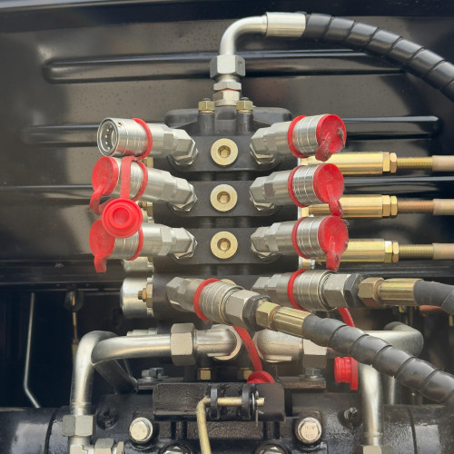 Трактор СКАУТ ТS-2404C с кондиционером
