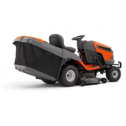 Садовий міні-трактор Husqvarna CTH 184 T для догляду за футбольним полем